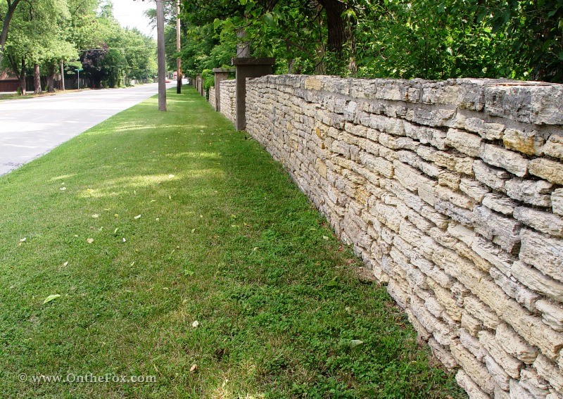 Flagstone wall along Rt 31 in Geneva, IL