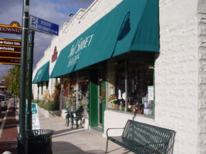 3rd st shops awning